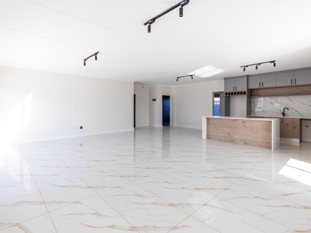 3 Bedroom Apartment in Sandown