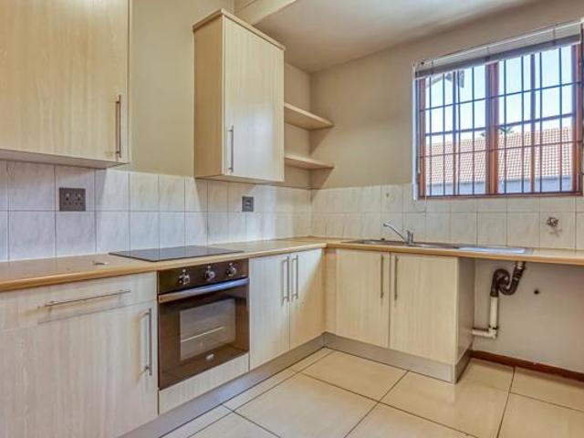3 Bedroom Apartment in Saxonwold