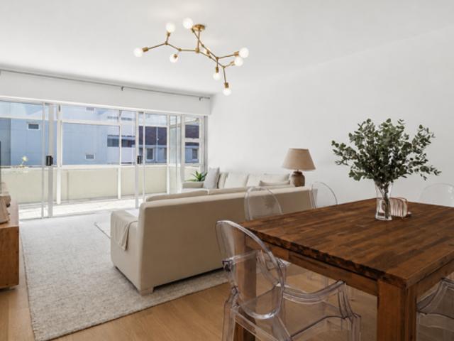 3 Bedroom Apartment in Sea Point