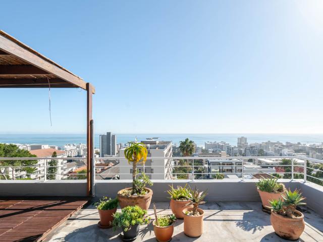 3 Bedroom Apartment in Sea Point