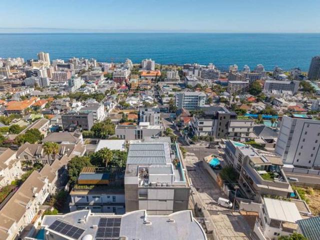 3 Bedroom Apartment in Sea Point