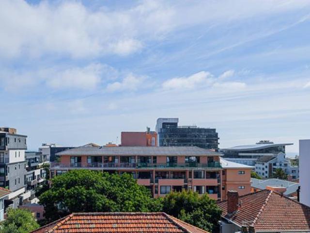 3 Bedroom Apartment in Sea Point