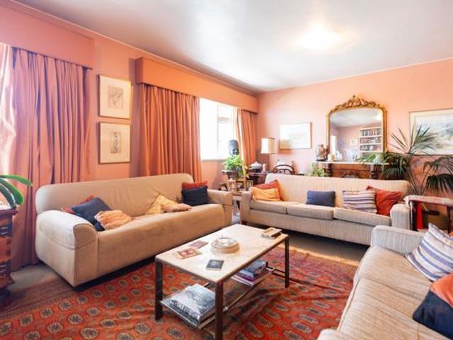 3 Bedroom Apartment in Sea Point