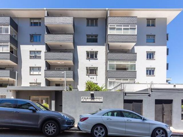 3 Bedroom Apartment in Sea Point