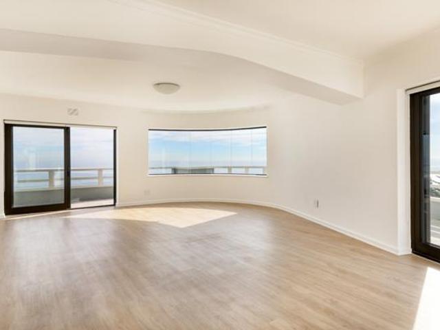 3 Bedroom Apartment in Sea Point