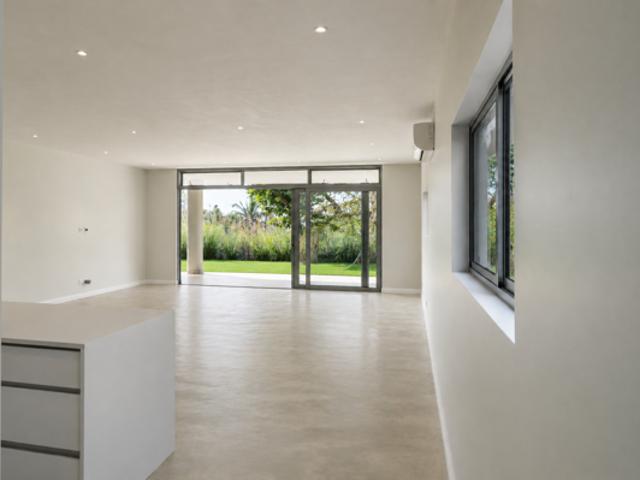 3 Bedroom Apartment in Shakas Rock
