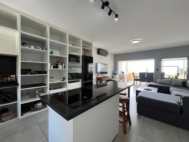3 Bedroom Apartment in Shakas Rock