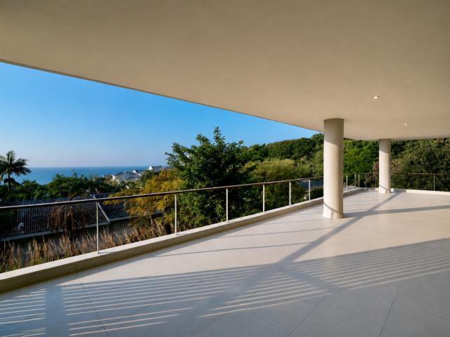 3 Bedroom Apartment in Shakas Rock