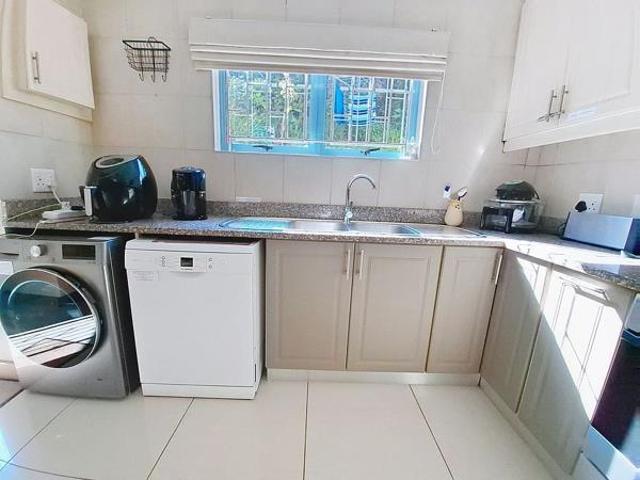 3 Bedroom Apartment in Shakas Rock