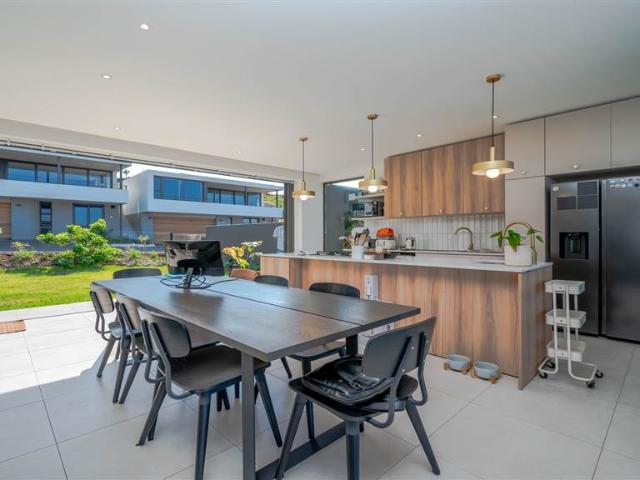 3 Bedroom Townhouse in Sheffield Beach