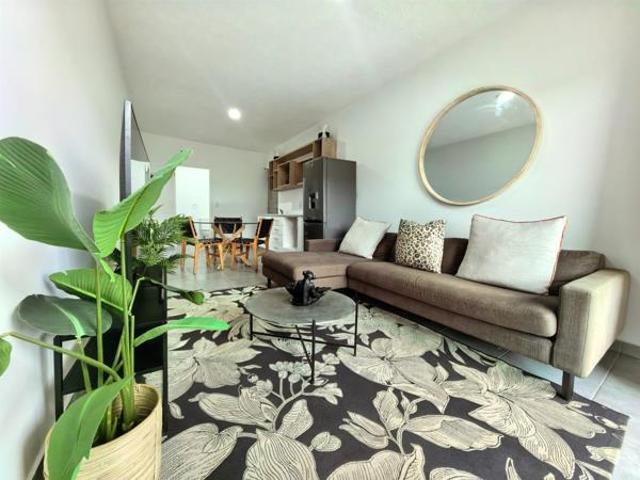 3 Bedroom Apartment in Sheffield Beach