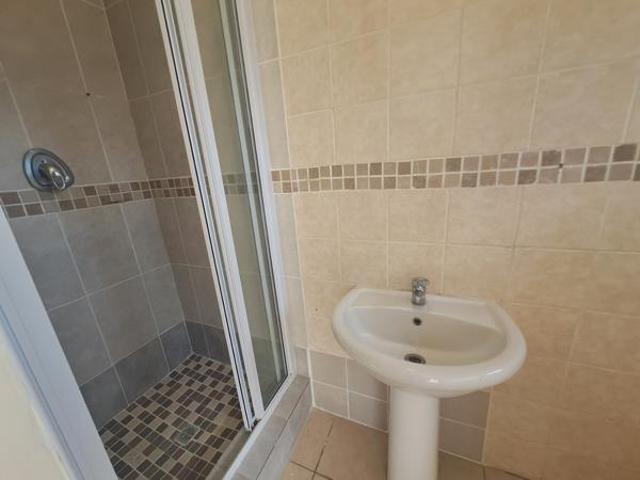 3 Bedroom Apartment in Sheffield Beach