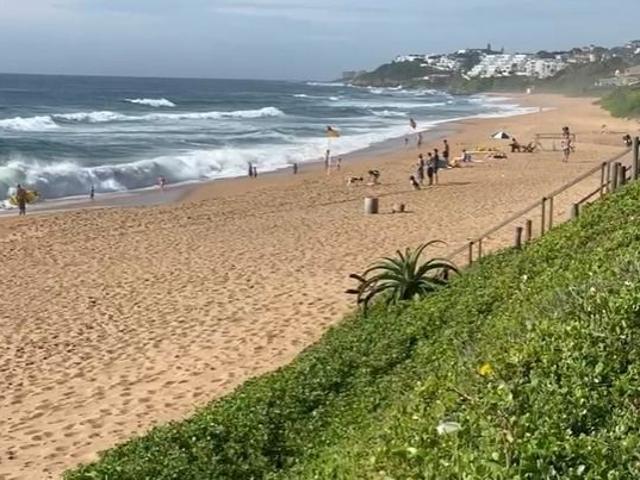 3 Bedroom apartment in Sheffield Beach For Sale