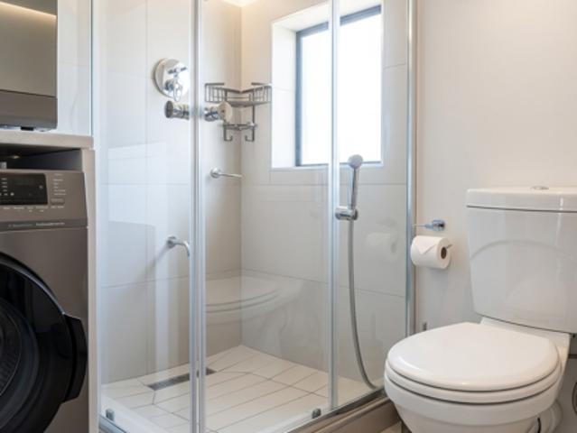 3 Bedroom Apartment in Sheffield Manor