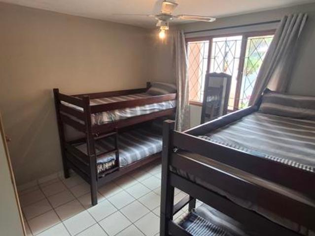 3 Bedroom Apartment in Shelly Beach