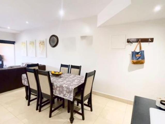 3 Bedroom Apartment in Shelly Beach