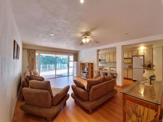 3 Bedroom Apartment in Shelly Beach
