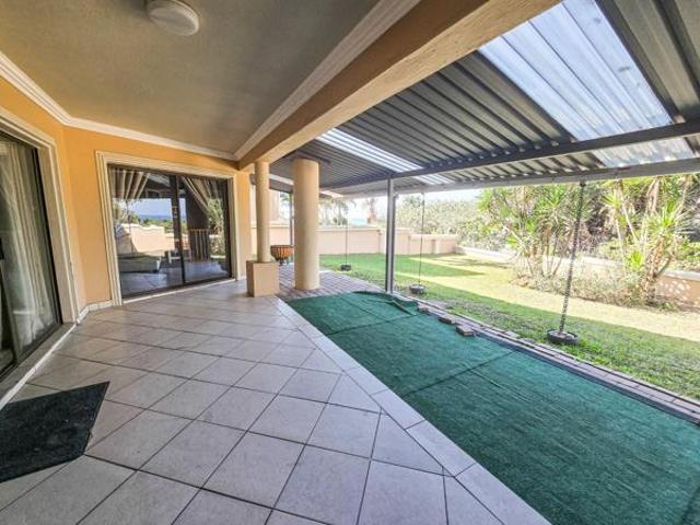 3 Bedroom Apartment in Shelly Beach
