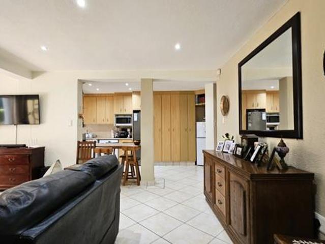 3 Bedroom Apartment in Shelly Beach