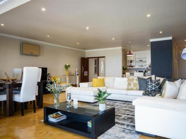 3 Bedroom Apartment in Simbithi Estate