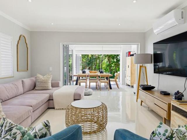 3 Bedroom Apartment in Simbithi Estate