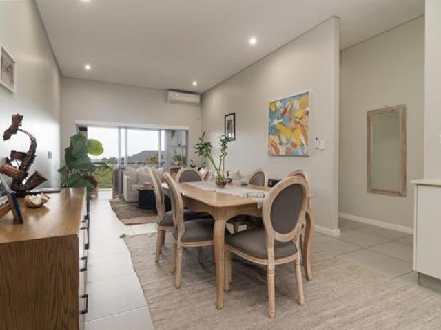 3 Bedroom Apartment in Simbithi Estate