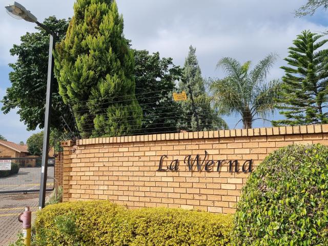 3 Bedroom Apartment in Sinoville