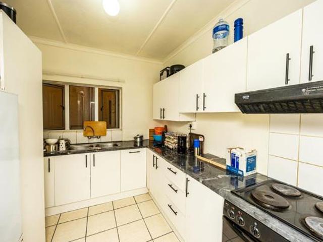 3 Bedroom Apartment in Southernwood