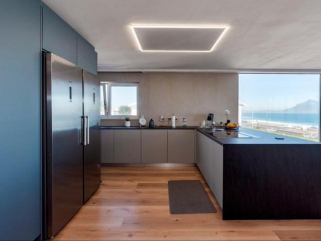 3 Bedroom Apartment in Table View