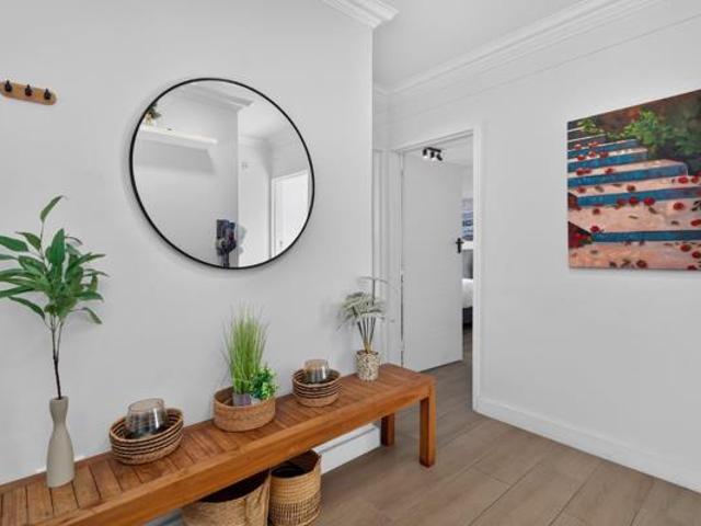 3 Bedroom Apartment in Table View