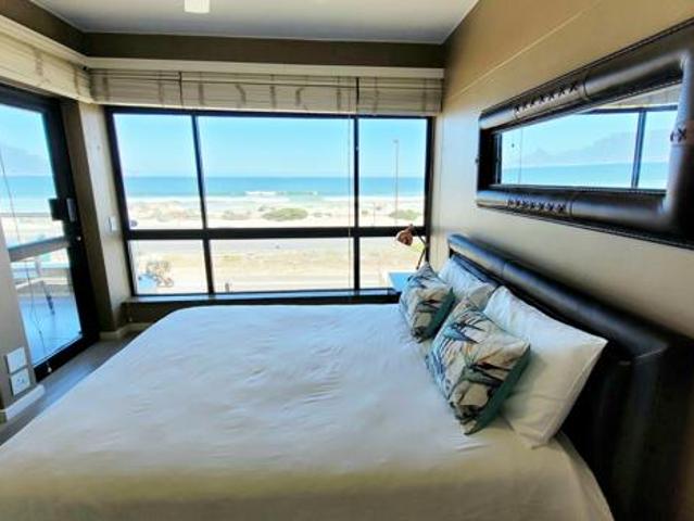 3 Bedroom Apartment in Table View