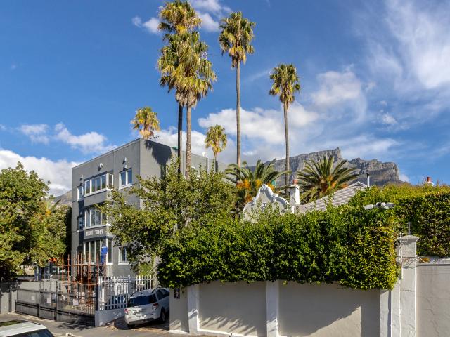 3 Bedroom Apartment in Tamboerskloof