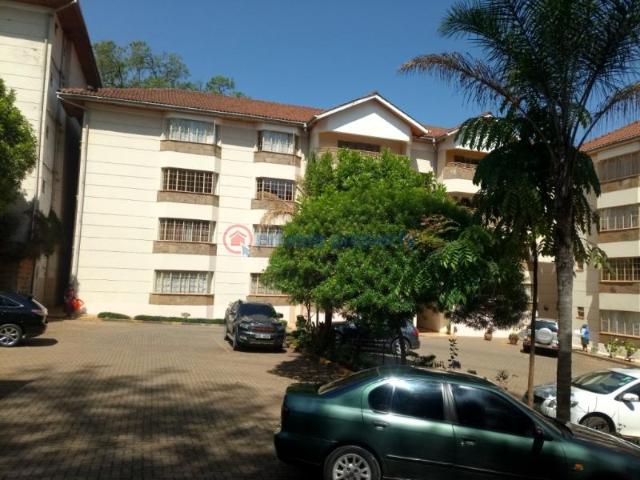 3 Bedroom Apartment In The Brookside 0224m