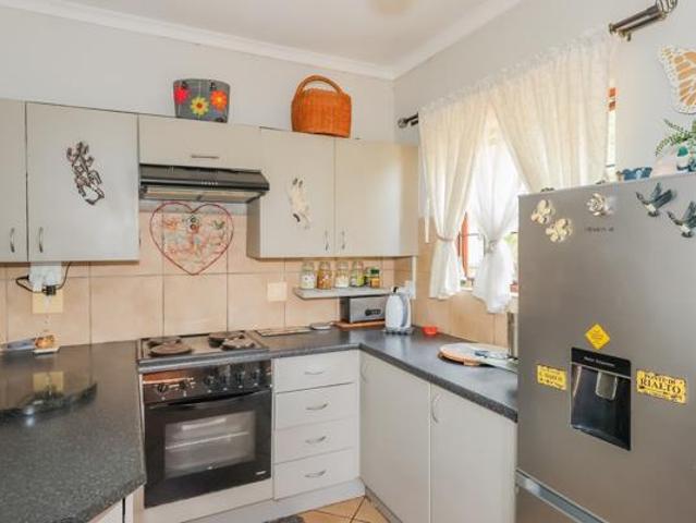 3 Bedroom Apartment in The Coves
