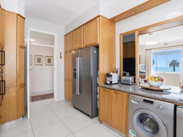 3 Bedroom Apartment in Three Anchor Bay