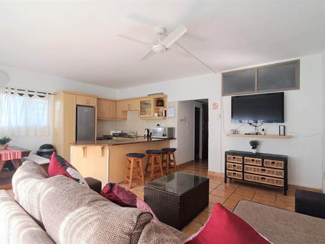 3 Bedroom Apartment in Uvongo