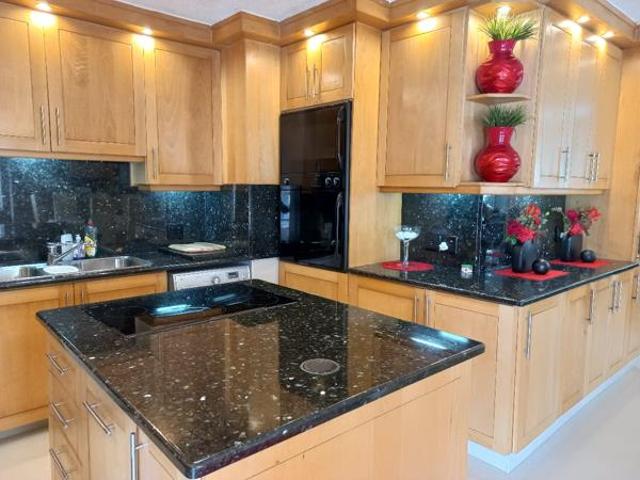 3 Bedroom Apartment in Uvongo