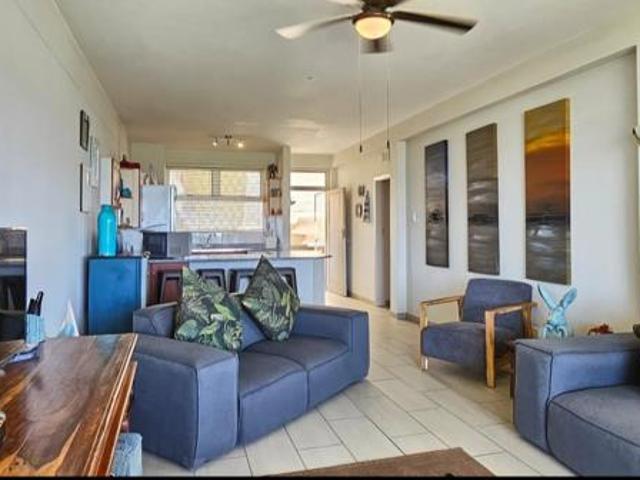 3 Bedroom Apartment in Uvongo