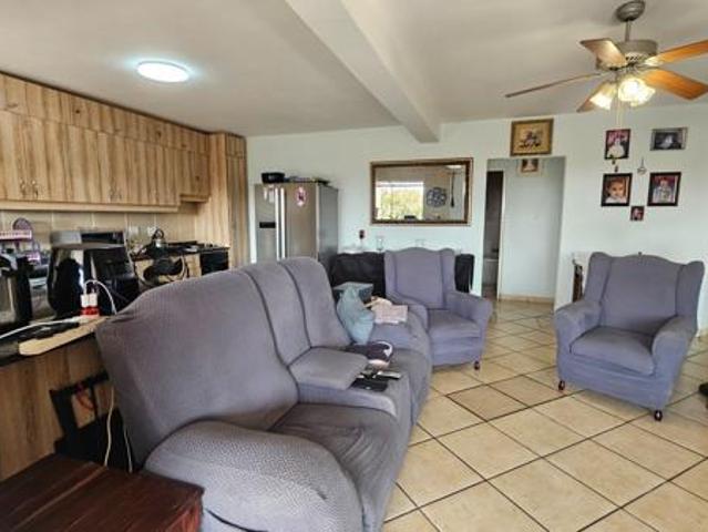 3 Bedroom Apartment in Uvongo