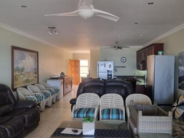 3 Bedroom Apartment in Uvongo