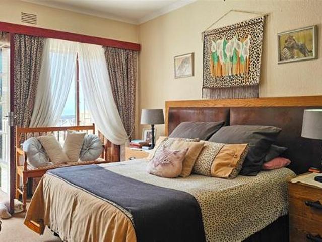 3 Bedroom Apartment in Uvongo Beach