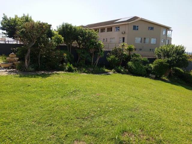 3 Bedroom Apartment in Uvongo Beach