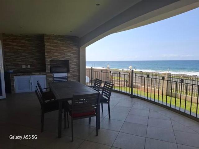 3 Bedroom Apartment in Uvongo Beach