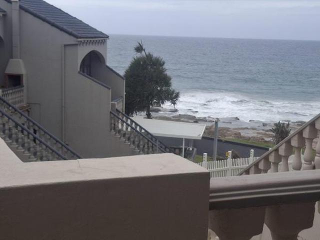 3 Bedroom Apartment in Uvongo Beach