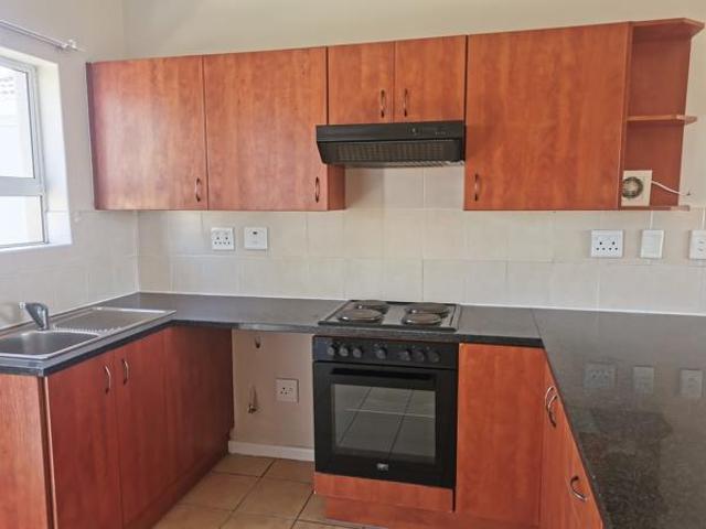 3 Bedroom Apartment in Uitzicht