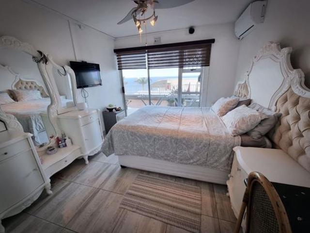 3 Bedroom Apartment in Umdloti Beach