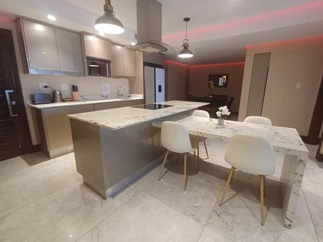3 Bedroom Apartment in Umhlanga Ridge