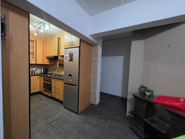 3 Bedroom Apartment in Vaal Park