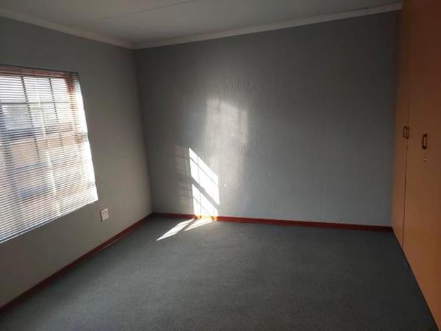 3 Bedroom Apartment in Vaalpark