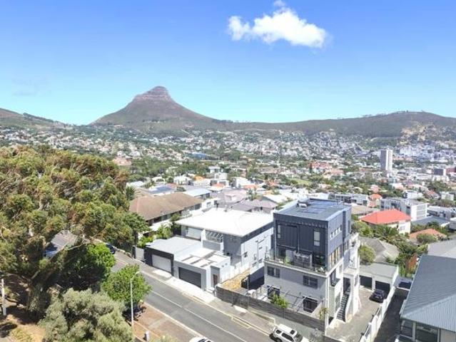 3 Bedroom Apartment in Vredehoek